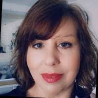 Julie Riedel's Instagram, Twitter & Facebook