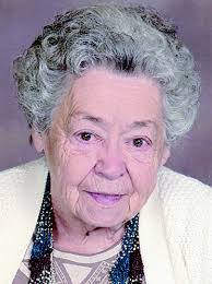 Molly Dietrich's Instagram, Twitter & Facebook