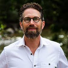 Eli Feldman's Instagram, Twitter & Facebook