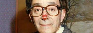 32 AÑOS SIN ÉL Tiempo de lectura: 5 minutos 32 años años sin el hombre que  los viernes a la noche hacía reír a gente de entre 10 y 90 años. 32 años  sin ese talismán mágico que nos auguraba un buen fin de semana. 32 años  desde que Alberto Olmedo