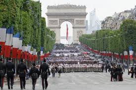 14 juillet fête nationale le 14 juillet fête nationale de la france est associée au défilé militaire du 14 juillet qui remonte les champs elysées. La Fete Nationale Bastille Day French Cultural Center