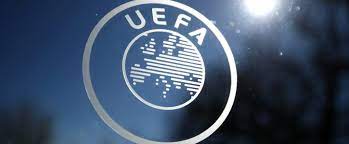 Les douze clubs (arsenal, atletico, barcelone, chelsea, inter, juventus, liverpool, manchester city. Superligue L Uefa Menace