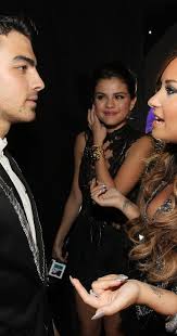 Pin By Emma Murdock On Jonas Brothers Nick Jonas Hot Demi And Joe Demi Lovato