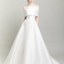 Every season wedding dress designers such as zuhair murad, ines di santo, elie saab, vera wang, oscar de la renta, marchesa, monique lhuillier and reem acra, just to name a few, reveal their new collections setting the tone for what brides will have to choose from for selecting the wedding dress. Princess Eugenie S Wedding Dress Will Look Like This According To These Bridal Designers