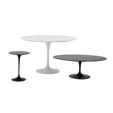 Tavolo tulip saarinen allungabile laminato liquido da cm 90 a cm 135 x 90. Saarinen Tulip Low Tables Knoll