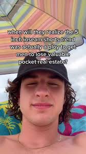 Cargo Shorts with iPad Pockets and 5-Inch Inseam Trend