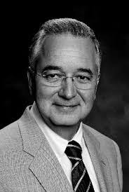 Patrick Verreault's Instagram, Twitter & Facebook