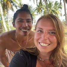 Lorena Bugarin's Instagram, Twitter & Facebook