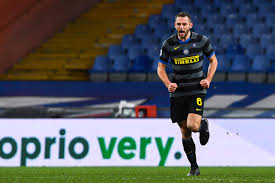 A collection of facts like salary, net worth, married, affair, relationship, girlfriend, dating, bio, career can also be found. De Vrij Pride And Motivation For Inter Football Italia