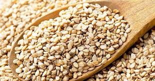 Sesame Seeds These Tiny Little Seeds Don T Seem Much Like Food But Sometimes Big Things Com Benefits Of Sesame Seeds Nutrition And Dietetics Raw Food Diet