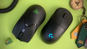 Razer mamba charging dock not lighting up. Viper Ultimate Im Test Razer Entthront Logitech Zum Dekadenten Preis Computerbase