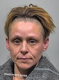 Leann Hale's Instagram, Twitter & Facebook