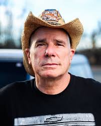 Chris Ditmore's Instagram, Twitter & Facebook