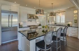 White cabinets with brown granite countertops contain a combination that is very simple yet effective in producing an elegant look in any kitchen style. 36 Inspiring Kitchens With White Cabinets And Dark Granite Pictures Home Stratosphere