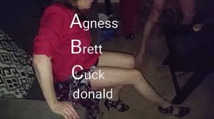 Bull fucks wife after cuck fluffing