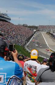 It looks like you may be having problems playing this video. Fans Watch The Start Of The Nascar Cup Series Auto Race At Martinsville Speedway In Martinsville Va S Nascar Race Tracks Martinsville Speedway Nascar Racing