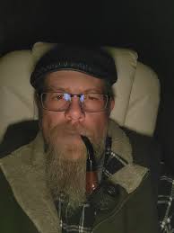 Burning some watch city cigar black magic and wow another hit…tastes a  little grassy maybe a sweet hay kinda reminds me of Orlik golden but a  little sweeter.. this blend I thought