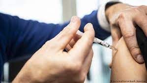 El plan de vacunación estratégico nacional, gratuito y voluntario que cuenta con distintas etapas definidas en base a criterios epidemiológicos específicos, como la exposición al. Coronavirus Minuto A Minuto Segun La Oms Dice Que Hacen Falta 31 300 Millones Para Vacunas El Mundo Dw 26 06 2020