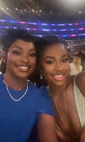 Javonda Jones's Instagram, Twitter & Facebook