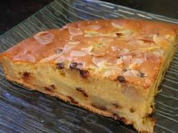 Gateau Extra Moelleux Aux Poires Aux Amandes Et Aux Pepites De Chocolat Pralinettes Moelleux Aux Poires Gateau Poire Amande Gateau Au Poire