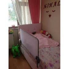 Desensiz Beyaz Fileli Katlanabilir Yatak Bariyeri 150cm Yatak Bariyeri Agubugu Agu 105 150a