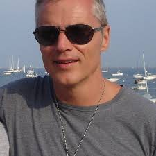 It's always the Bible quoting mom profiles and never the PhD economists who  say things like this.