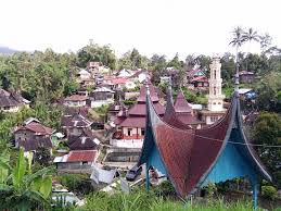 Nagari pariangan dikenal akan kesuburan dan desa atau nagari pariangan memiliki luas 17,92 km persegi dengan pemandangan yang indah, serta kaya berbagai macam peninggalan sejarah. Desa Terindah Dunia Ada Di Sumatera Barat Ulasan Nagari Tuo Pariangan Batusangkar Indonesia Tripadvisor