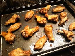 I find that the ratio of juicy meat to crispy skin is just perfect, more so than in any other chicken part. The Best Crispy Chicken Wings How To Parboil Chicken Wings For The Crispiest Skin Ever Cooking Tips 30seconds Food
