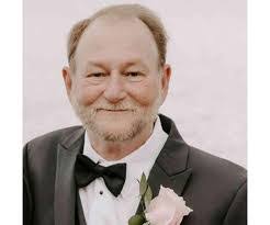 Thomas Tracy's Instagram, Twitter & Facebook