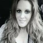 Carla Delong's Instagram, Twitter & Facebook