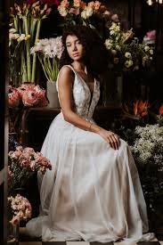 Maybe you would like to learn more about one of these? Brautkleid Aus Spitze Tull In Blush Amelie Noni Brautmode 2021