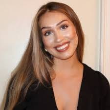 Emily York's Instagram, Twitter & Facebook