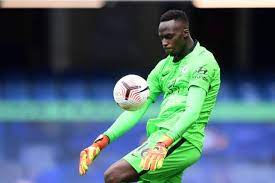 Chelsea goalkeeper edouard mendy has named petr cech as the best person for him to talk to in preparation for penalties in the final stages of the uefa champions league. Edouard Mendy Of Chelsea Finally Shows That He Is Not Perfect Futballnews Com