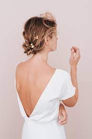 Mariage Soldes Anniel Salomes Pailletees Coiffure Mariee Idee Coiffure Mariage Cintres De Demoiselle D Honneur