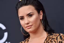 Demi Lovato proudly reveals cellulite in unedited bikini shot