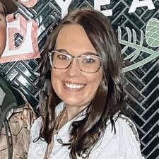 Brittany Mast's Instagram, Twitter & Facebook