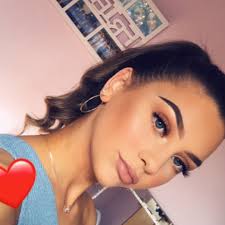 Stream Cora Quinn music