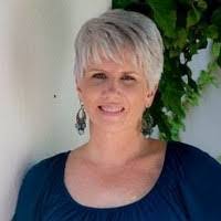 Kim Cottingham's Instagram, Twitter & Facebook