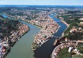 Passau est une ville du land de bavière en allemagne. Passau Germany Junction Of Three Rivers Passau Germany Passau Germany