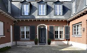 Subtropisch zwemparadijs lago beveren de meerminnen is jouw uitgelezen plek voor een spetterende dag vakantie waarin je je gezin meeneemt voor een daguitstap om niet snel te vergeten! About Notarishuis Beveren B B