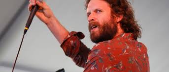 Tidlöst & indiehippt med Father John Misty