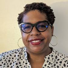 Shellie Martin (@shellie_macomb_agent) • Instagram photos and videos