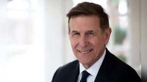 Glenna Rindt donates $35 to Mitch McConnell's campaign committee in June