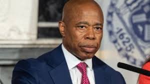 Comparten recortes presupuestales que afectan a NYC