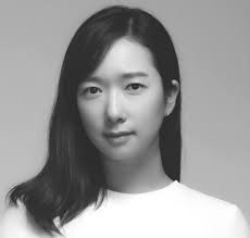 Moon Sung-sic scratches simplicity into oil canvases