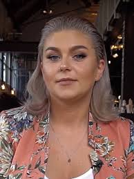 Rachel hazes moet dealen met een flinke tegenvaller. Roxeanne Hazes Wikipedia