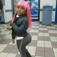 Hyperconfident, provocative, and almost cartoonishly larger than life, this rapper rode the strength of her style from mixtape queen to pop. Nicki Minaj Baby On Twitter Eat This Pussy Like A Mother Fucking Boss