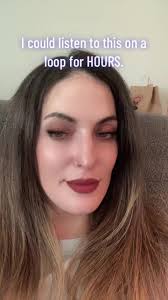 8d Audio Music under Chin