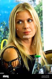 Anna lang hi-res stock photography and images