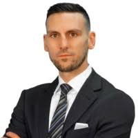 200+ Profile mit dem Suchbegriff „Ruffolo“